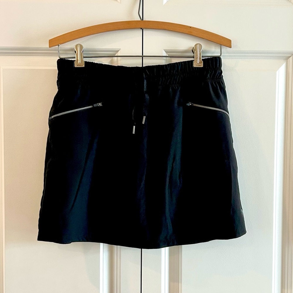 NWOT Apana golf skirt with pockets!